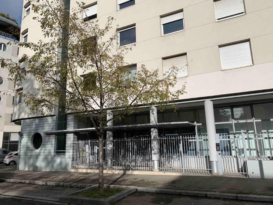 Studio Le Pensier - Monplaisir Lyon Exterior foto